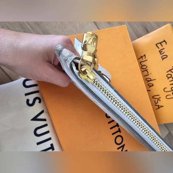 Louis Vuitton Neverfull pouch spring by the city sunset khaki kaki - Picture 7 of 10